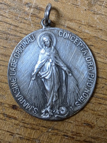 Antica medaglia argento - , 900