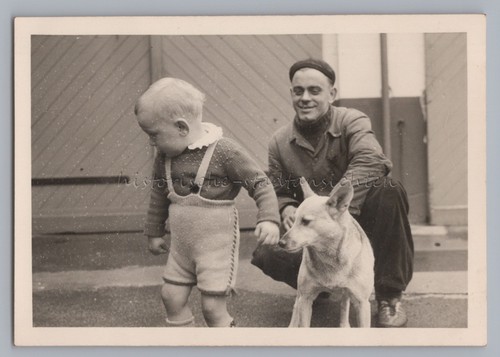 Uomo con ragazzo cane - con,